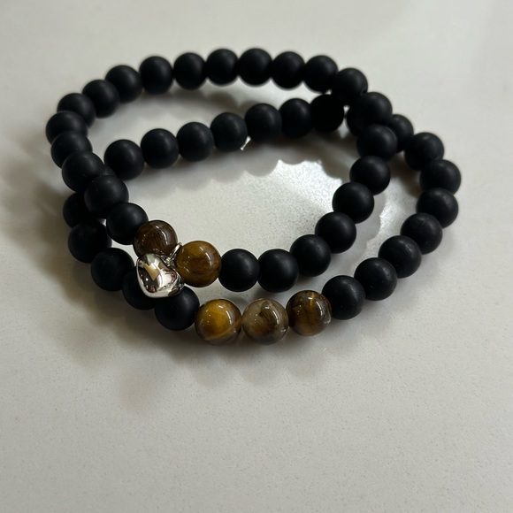 Black stone and with tiger’s eye bracelet and heart pendant. - Picture 2 of 3